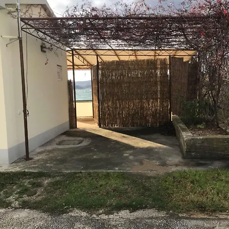 Arkaj Lejlighed Duće